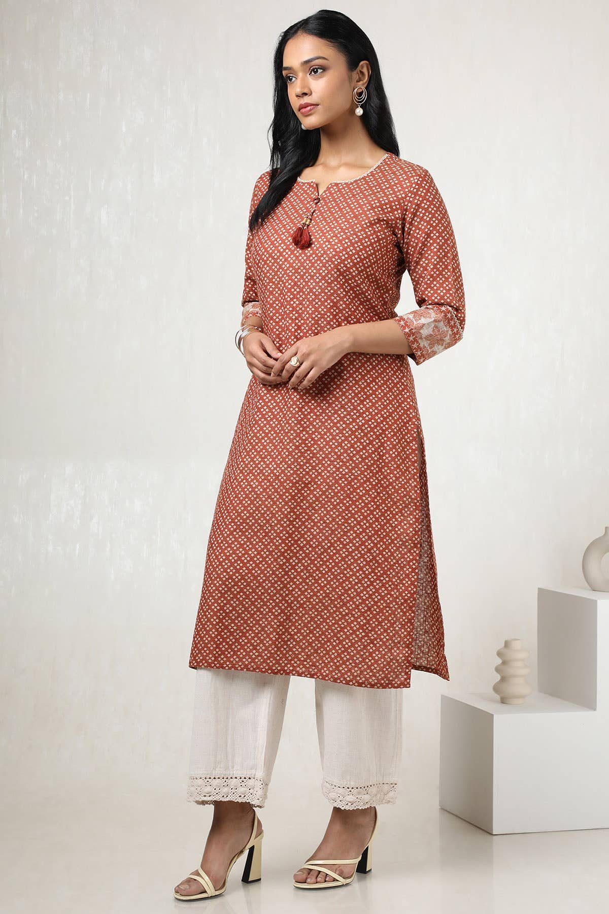 Rust Cotton Geometric Print Kurta With Tassels - Image 2